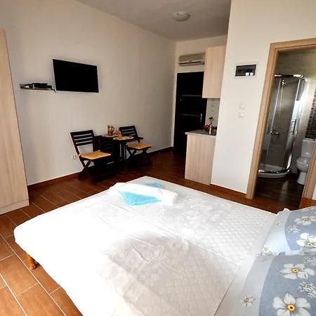 Alba Thassos * Kinira