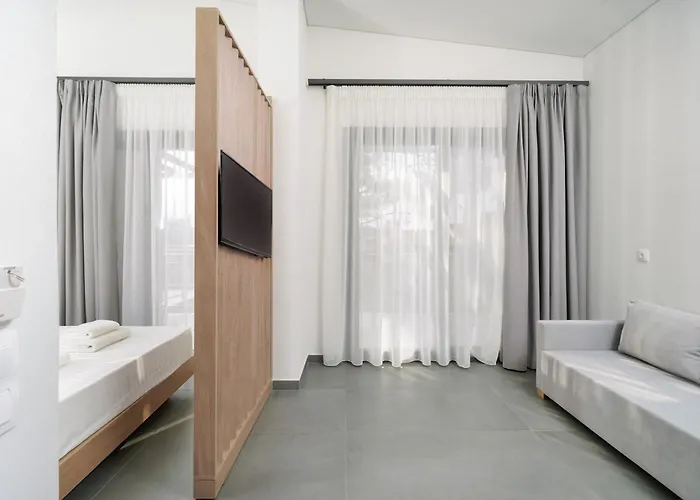 公寓 Pine Suites *