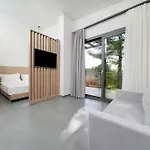 Apartment Pine *